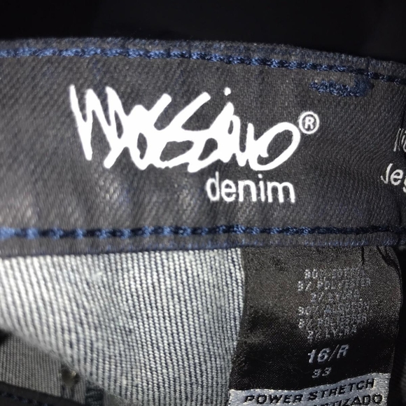 High Rise Mom Jean - Picture 5 of 5